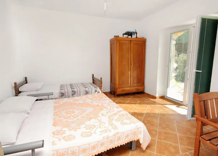 Seaside Secluded Cove Torac, Hvar - 4875 Апартаменты Gdinj