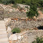 Seaside Secluded Cove Torac, Hvar - 4875 アパート Gdinj